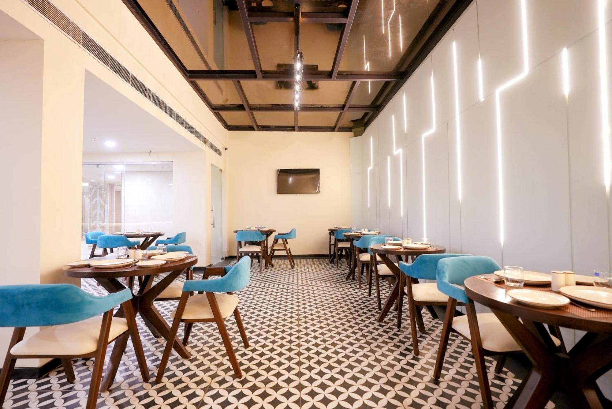 Hotel Limon & Banquet Sector 29, Гургаон Екстериор снимка