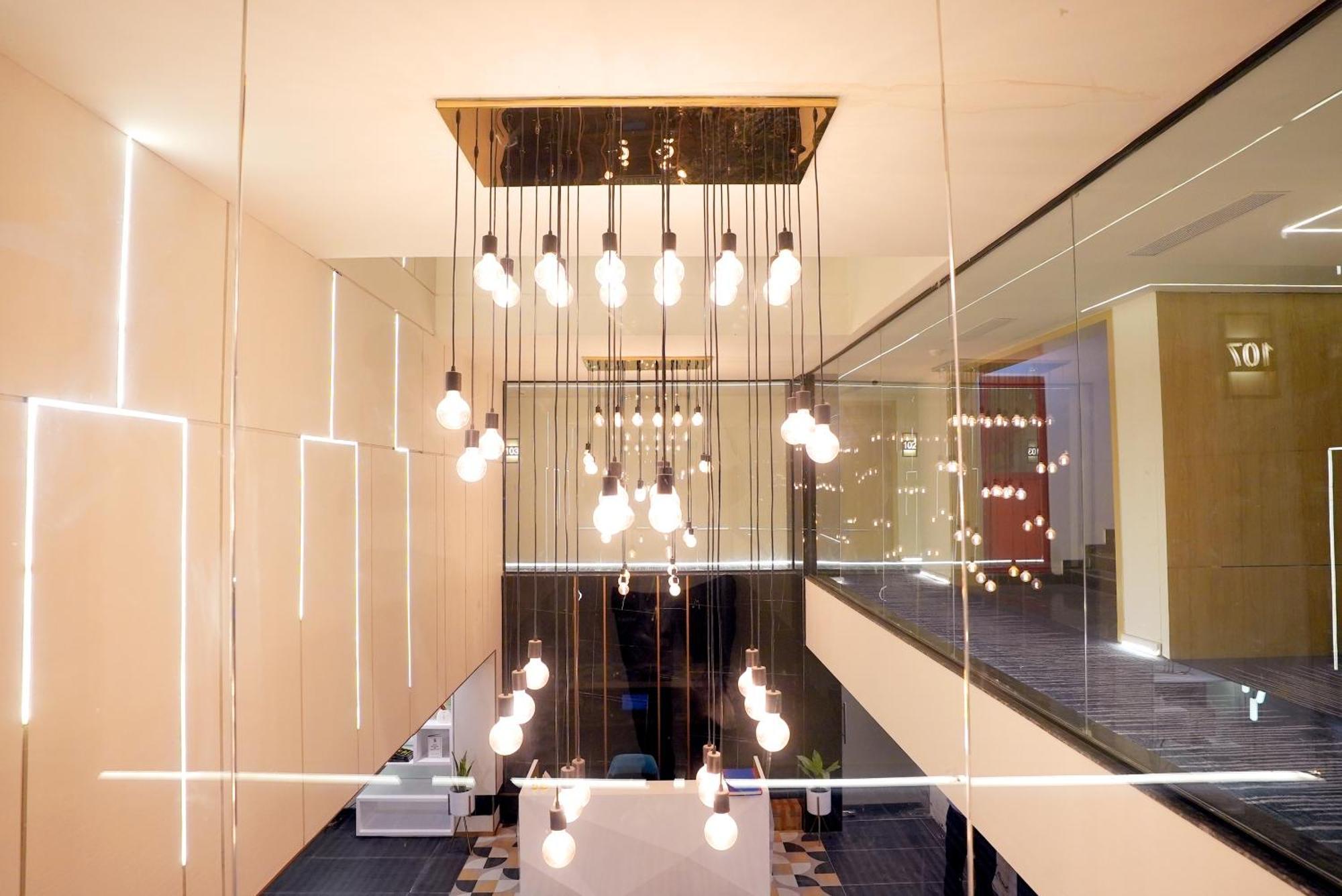 Hotel Limon & Banquet Sector 29, Гургаон Екстериор снимка